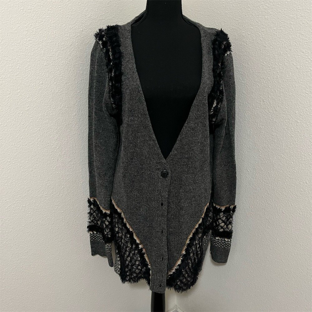 Sleeping on Snow Cardigan Sweater Womens M Heather Gray Button Front